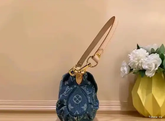Affordable VUITTON HANDBAG LOUIS PLEATY 0629